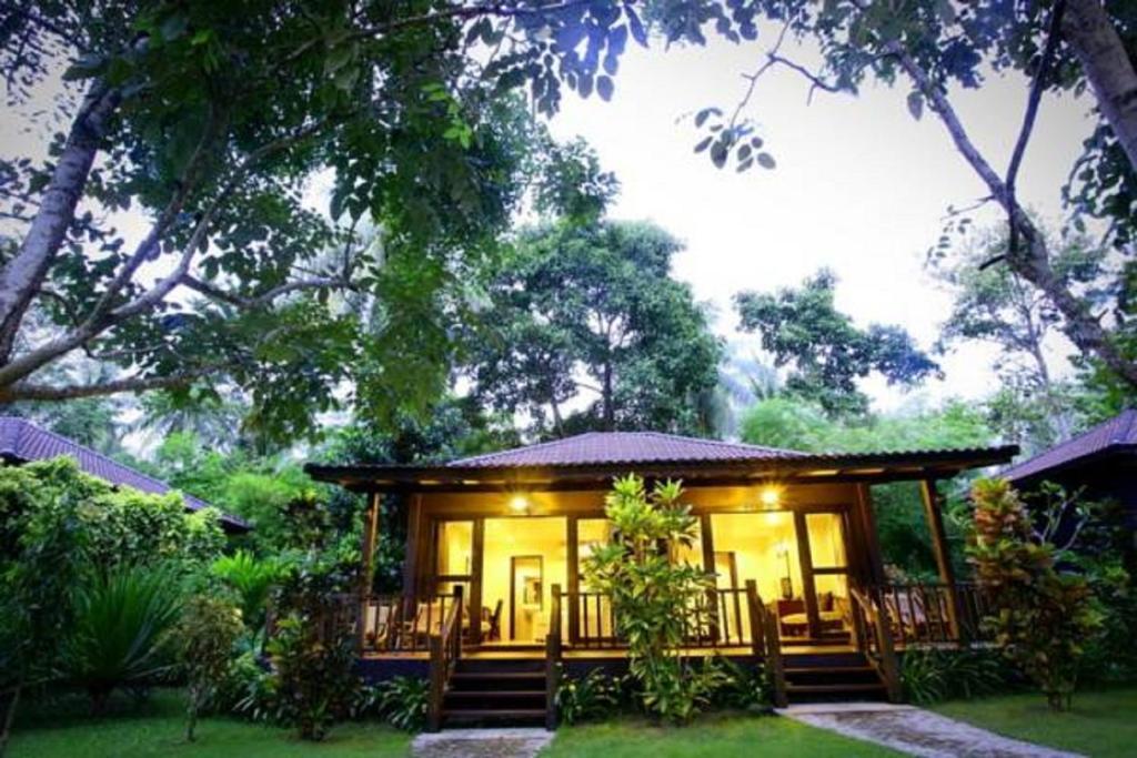 Ban Raya resort y Spa Ko Racha Yai Exterior foto